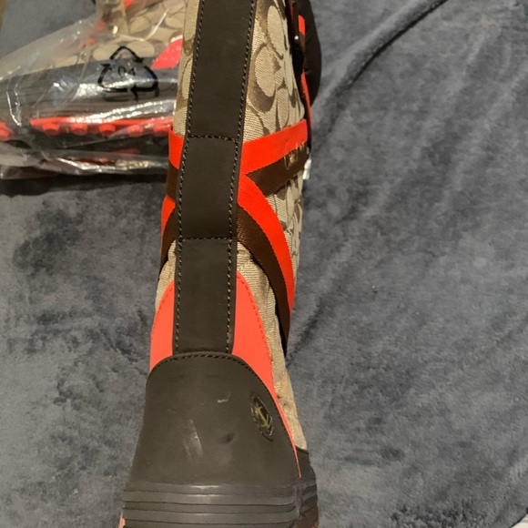 Coach Marian snow boots. - Picture 7 of 8